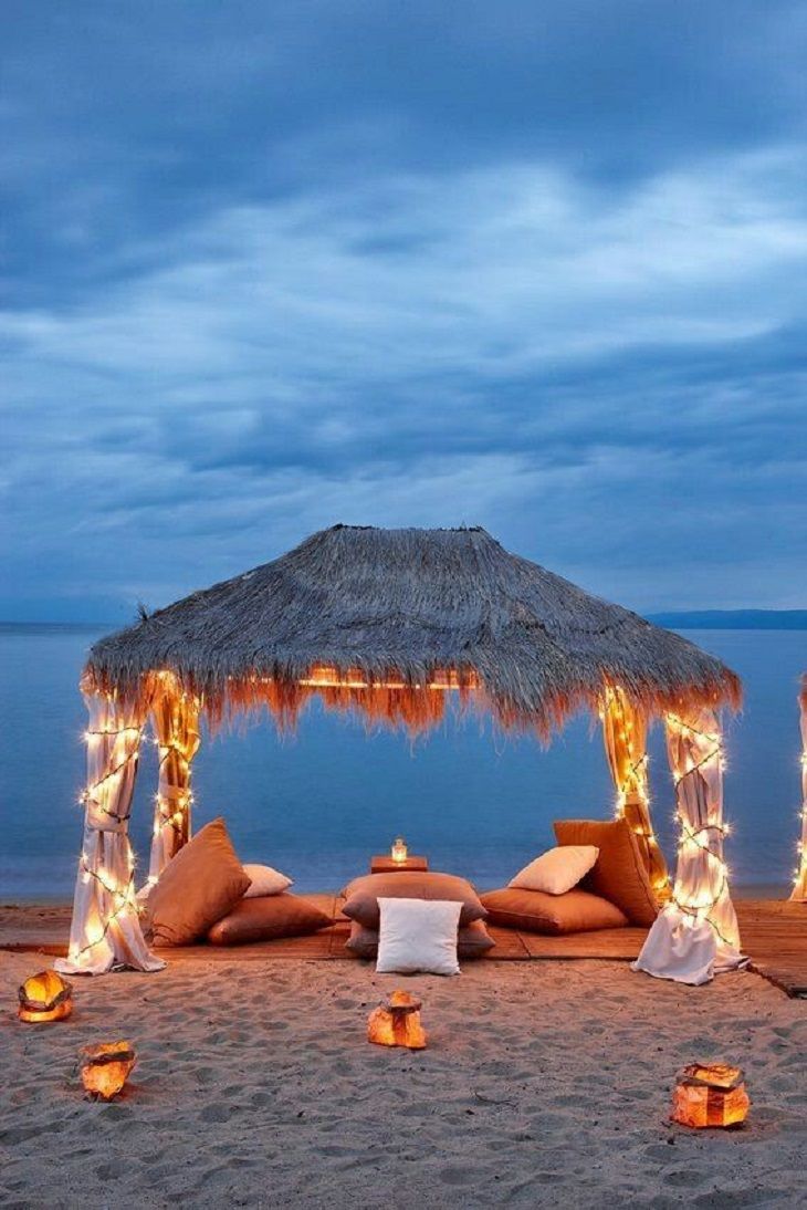 Романтический декор на пляже