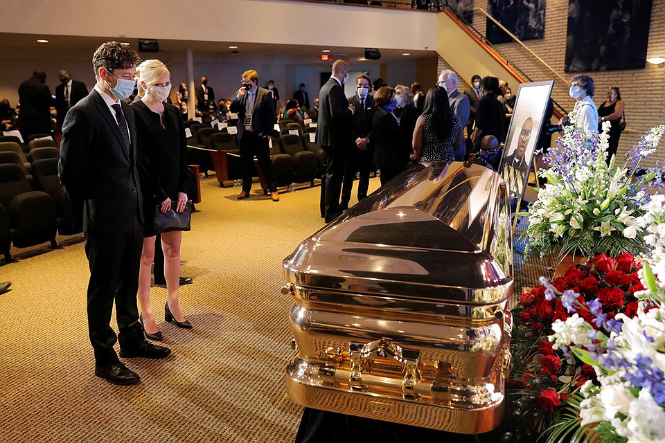 Мэр Миннеаполиса Джейкоб Фрей на церемонии прощания с Джорджем Флойдом Фото: REUTERS