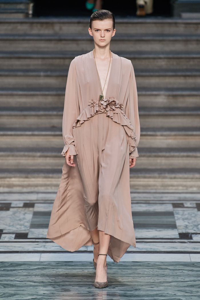 Модные цвета платьев 2020. Коллекция Victoria Beckham